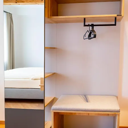 Zum Lenz Guest house