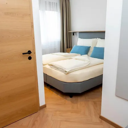 Zum Lenz Guest house